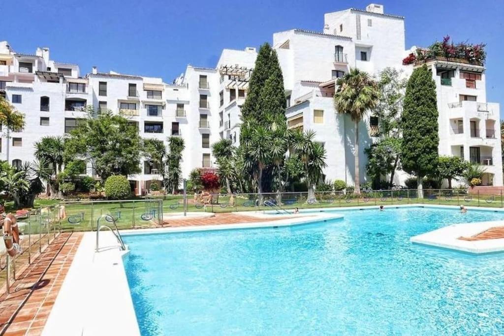 Caprichoso Apartamento En El Corazon De Puerto Banus マルベーリャ エクステリア 写真