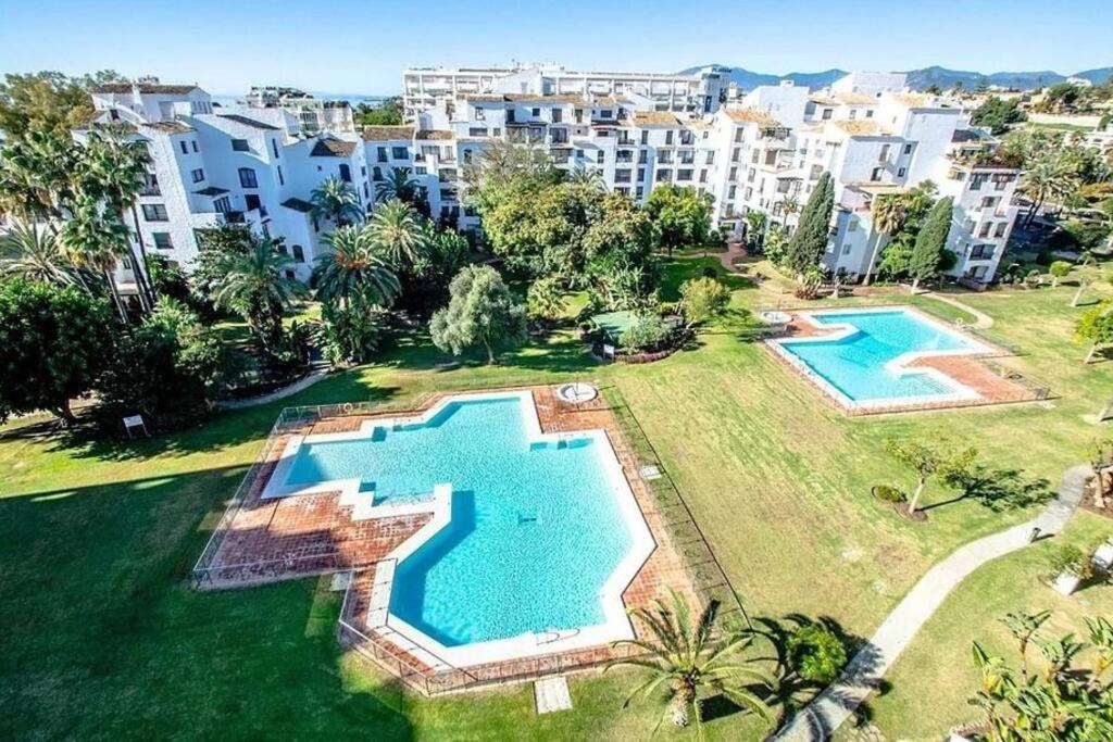 Caprichoso Apartamento En El Corazon De Puerto Banus マルベーリャ エクステリア 写真