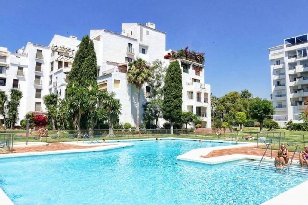 Caprichoso Apartamento En El Corazon De Puerto Banus マルベーリャ エクステリア 写真