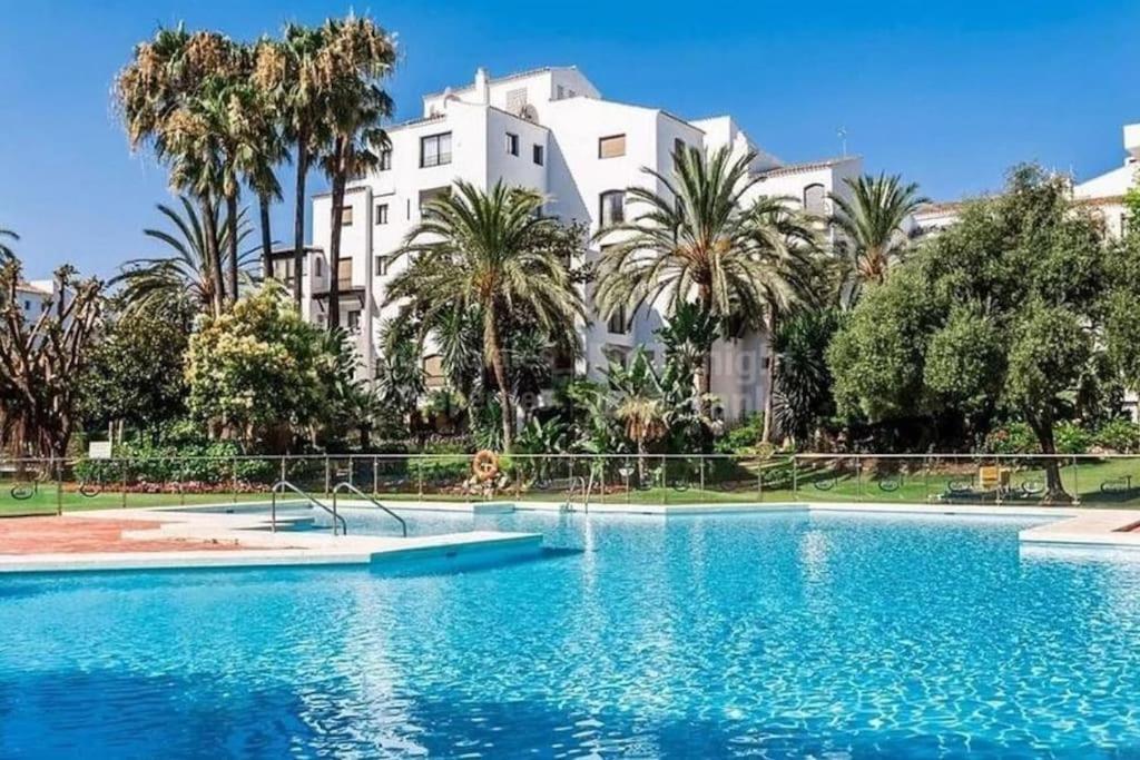 Caprichoso Apartamento En El Corazon De Puerto Banus マルベーリャ エクステリア 写真
