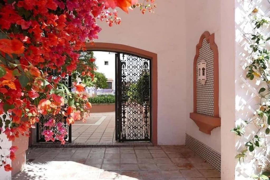 Caprichoso Apartamento En El Corazon De Puerto Banus マルベーリャ エクステリア 写真